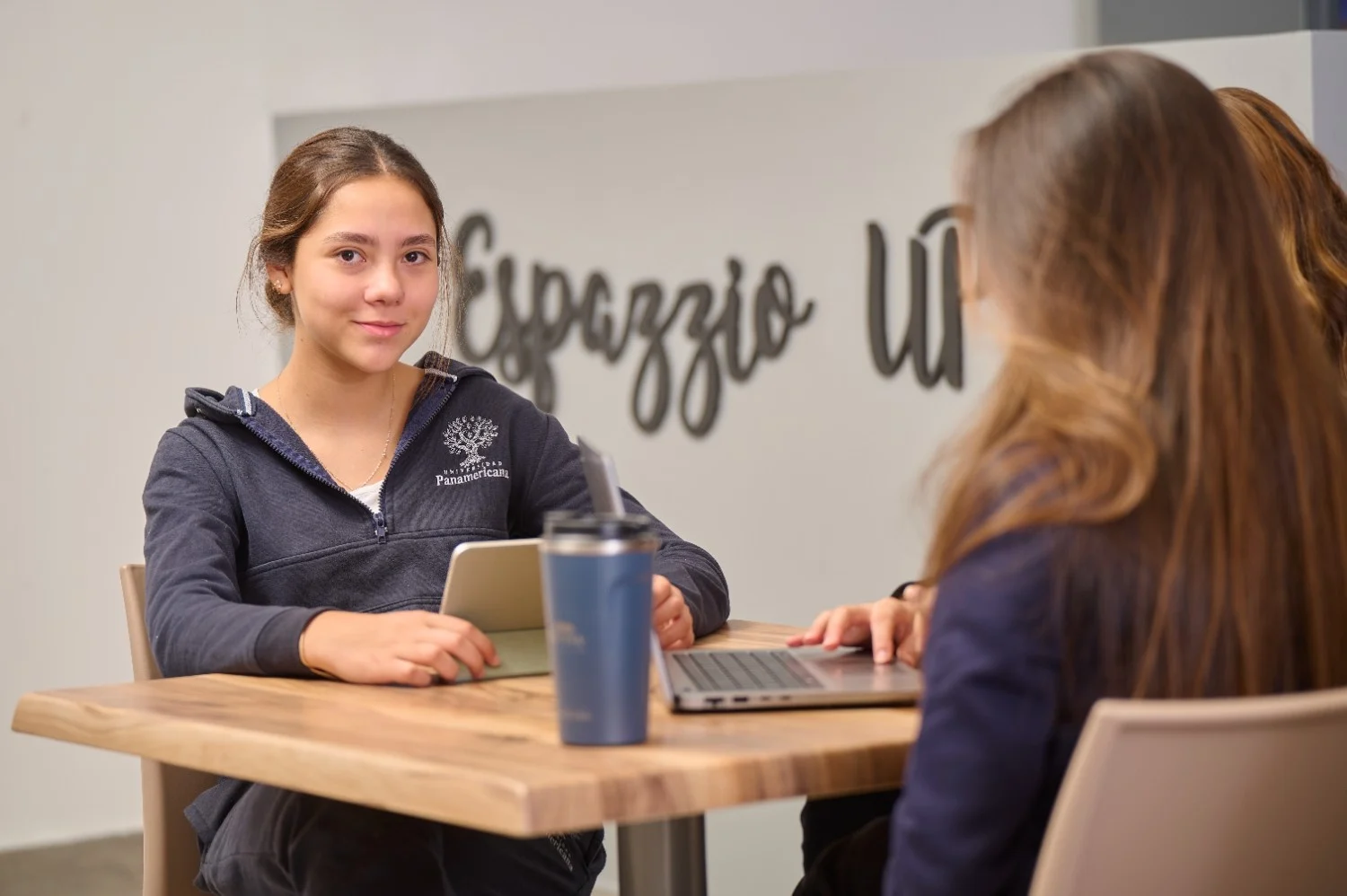 imagen alumnos de la prepaUP